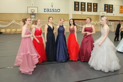 Wanhojen-tanssit-20220429 024