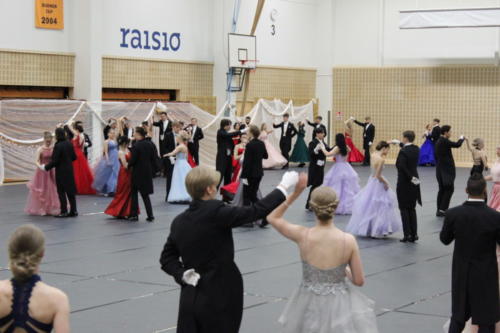 Wanhojen-tanssit-20220429 034